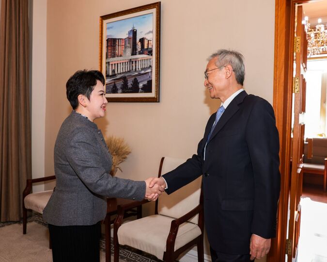 Генсек и министр иностранных дел Монголии