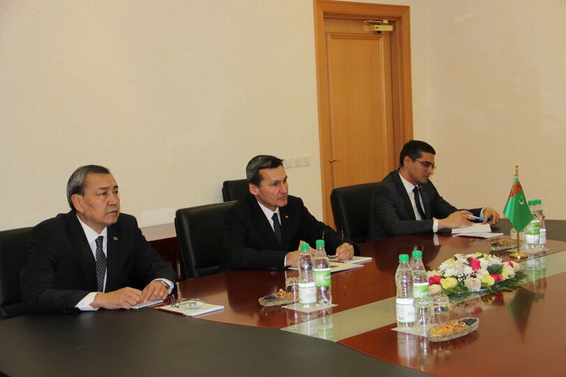 Встреча Генерального секретаря ШОС Р.Алимова с Министром иностранных дел Туркменистана Р.Мередовым