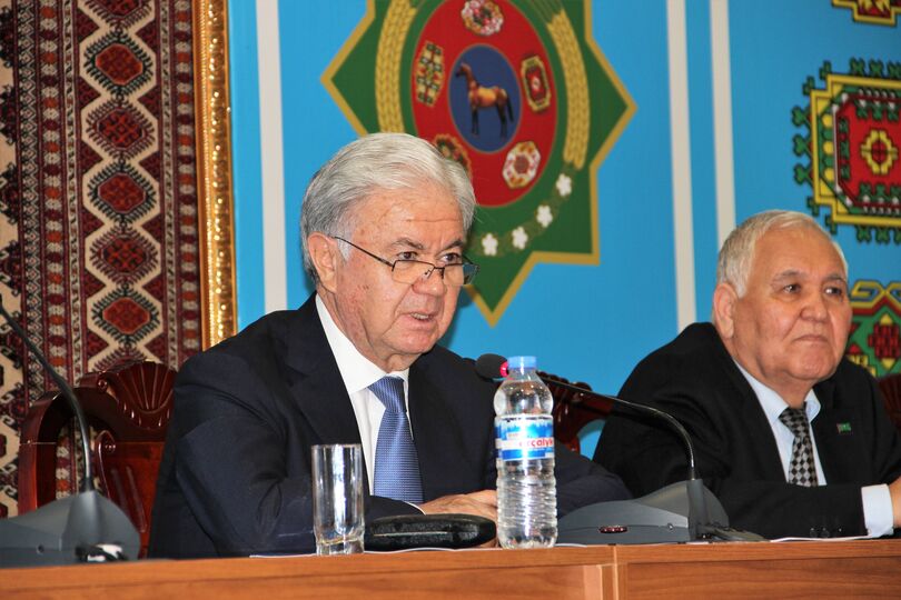 Генеральный секретарь ШОС Р.Алимов посетил Институт международных отношений МИД Туркменистана