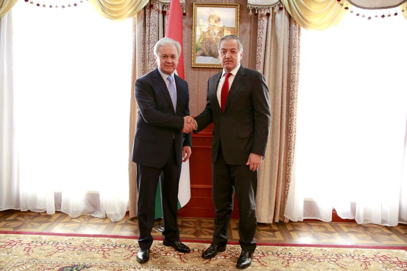 Встреча Генерального секретаря ШОС Р.Алимова с Министром иностранных дел Республики Таджикистан С.Асловым
