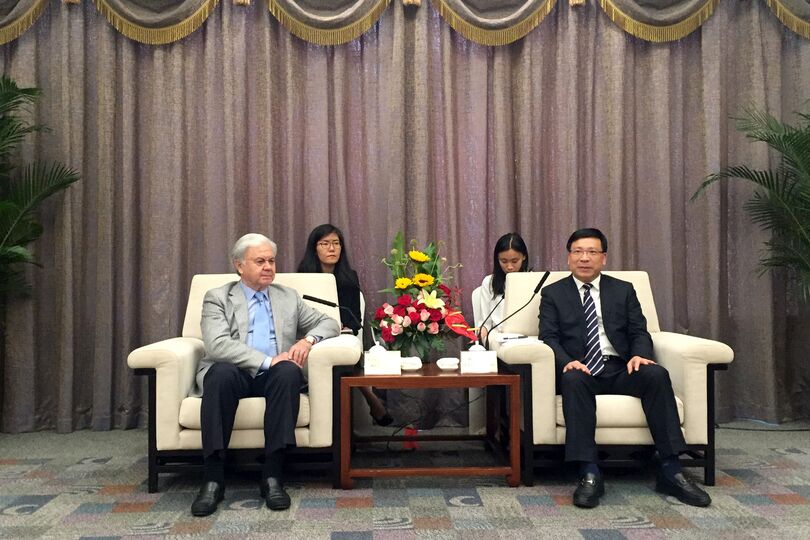 Встреча с мэром города Шэньчжэнь Чэн Жугуем