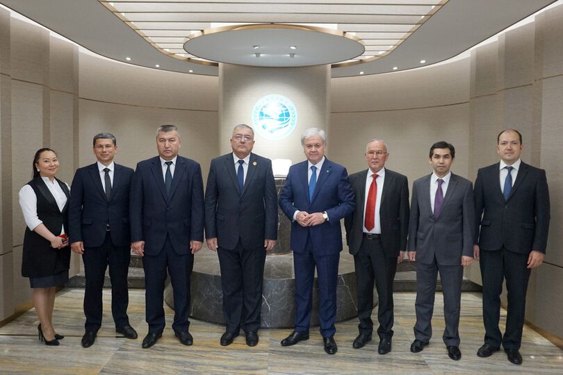 Встреча Генерального секретаря ШОС Р.Алимова с Председателем Верховного суда Республики Узбекистан Козимджаном Камиловым