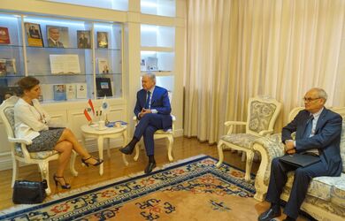 Встреча Генерального секретаря Рашида Алимова с Чрезвычайным и Полномочным Послом Ливанской Республики в Китайской Народной Республике Милией Джаббур