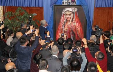 Выставка «Таджикская невеста»
