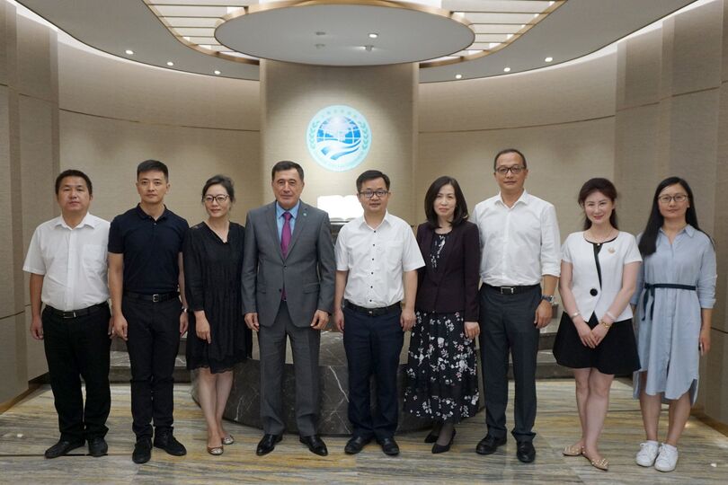 Генеральный секретарь ШОС встретился  с заместителем мэра г. Куньмин