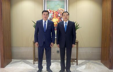 Генеральный секретарь ШОС Владимир Норов встретился с мэром города Чунцин Тан Лянчжи