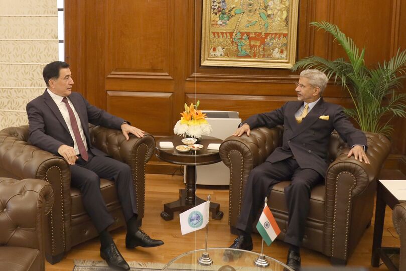 Генеральный секретарь ШОС встретился с Министром иностранных дел Республики Индии