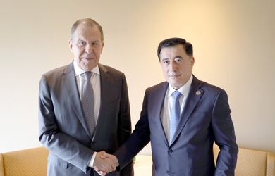 Генеральный секретарь ШОС встретился с Министром иностранных дел России
