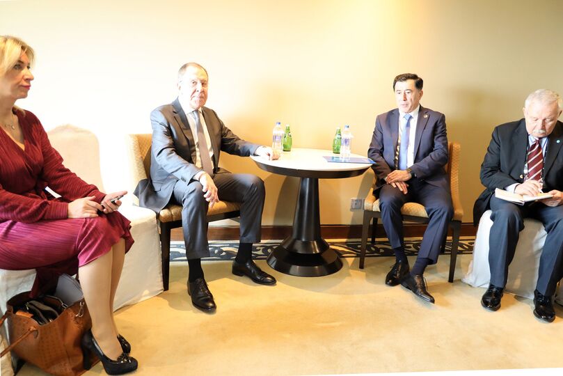 Генеральный секретарь ШОС встретился с Министром иностранных дел России