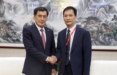 Генеральный секретарь ШОС встретился с вице-президентом Jingdong