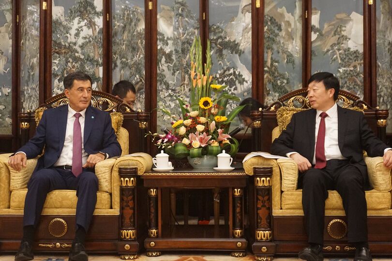 Генеральный секретарь ШОС встретился с секретарём комитета КПК г.Куньмина