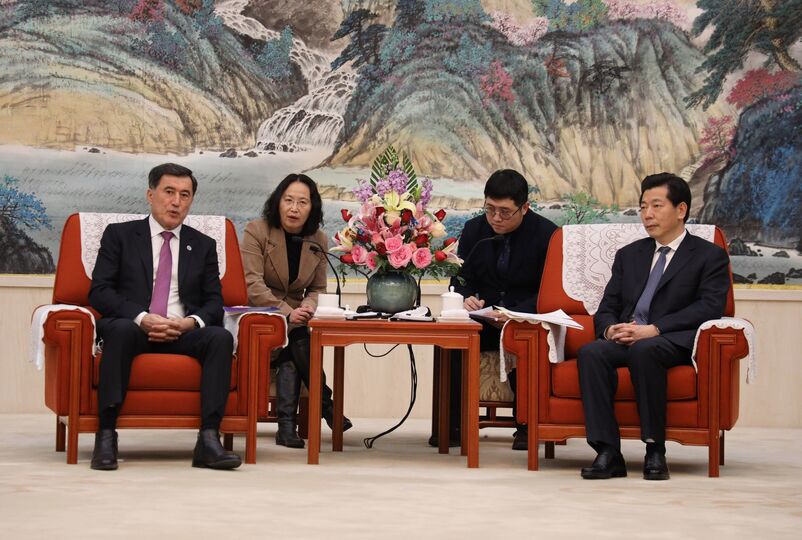 Генеральный секретарь ШОС встретился с мэром города Тяньзцинь