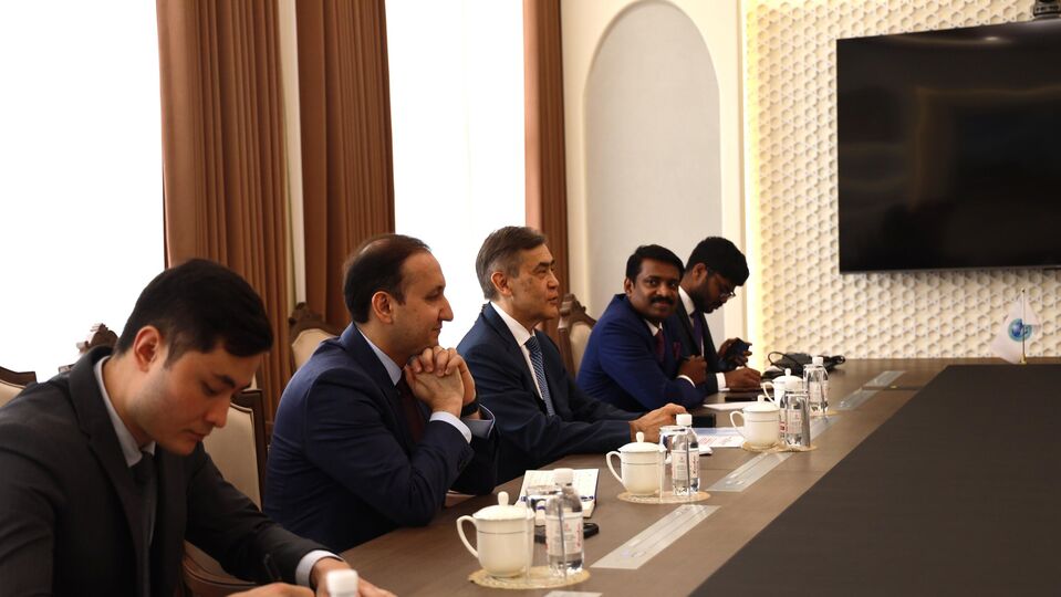 SCO Secretary General Meets with President of International Federation of Red Cross and Red Crescent Societies (IFRC)