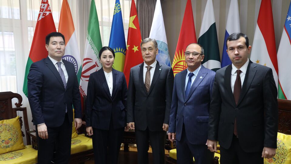 SCO Secretary General Meets with Ambassador of Kyrgyz Republic