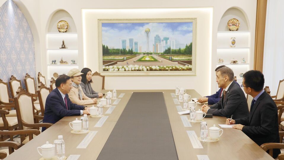 Meeting with Delegation from China Association for the Promotion of Development Financing