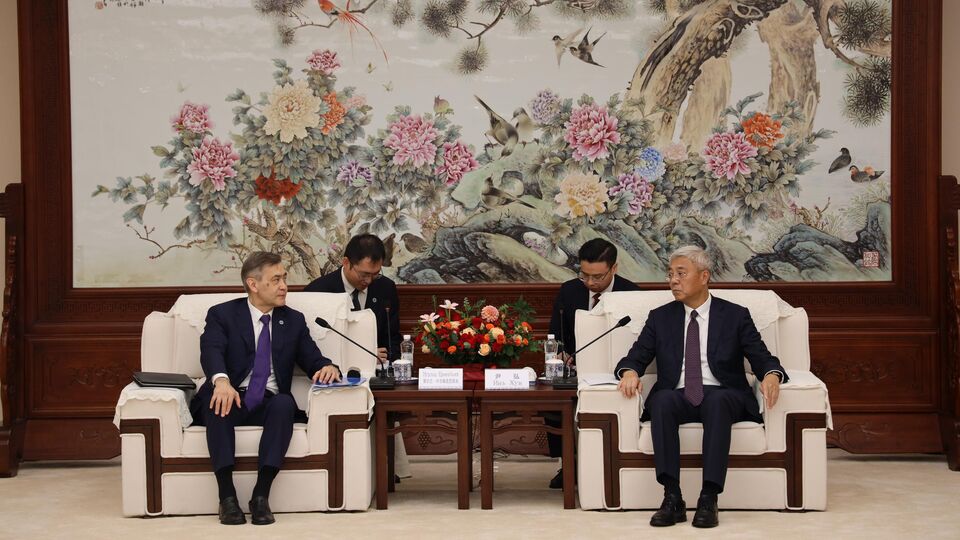 SCO Secretary General Attends International Ceramic Expo