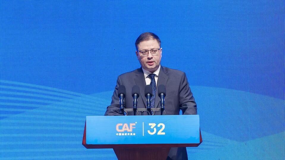 Об открытии международной высокотехнологичной агропромышленной выставки в Янлине