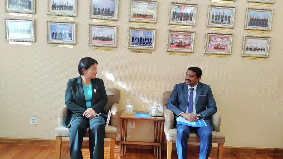 On contacts with representatives of the Bureau for International Exhibitions of the Xinjiang Uygur Autonomous Region of the People's Republic of China