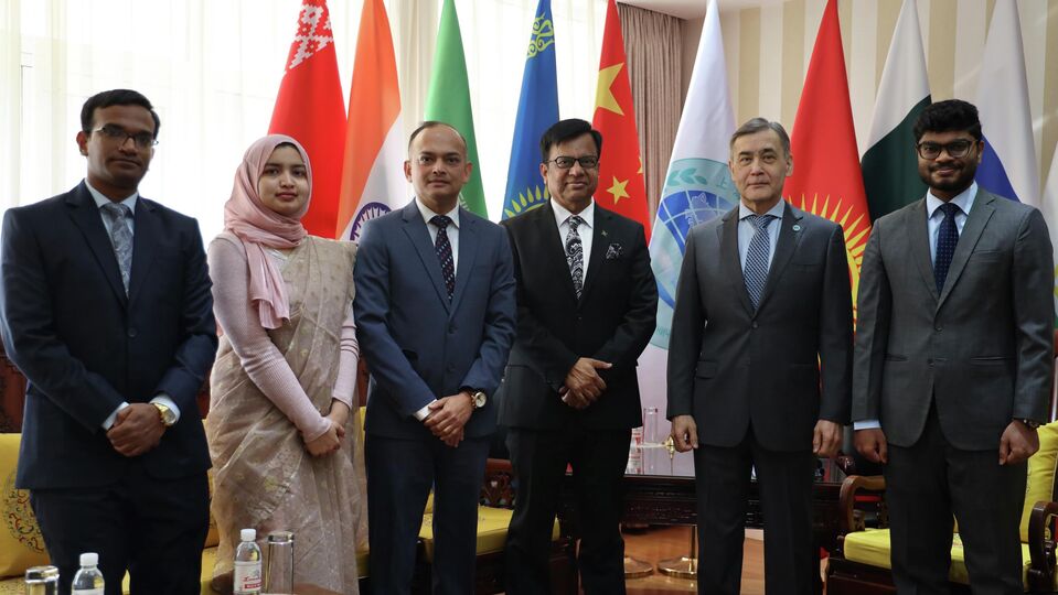 SCO Secretary-General meets with the Ambassador of Bangladesh to China