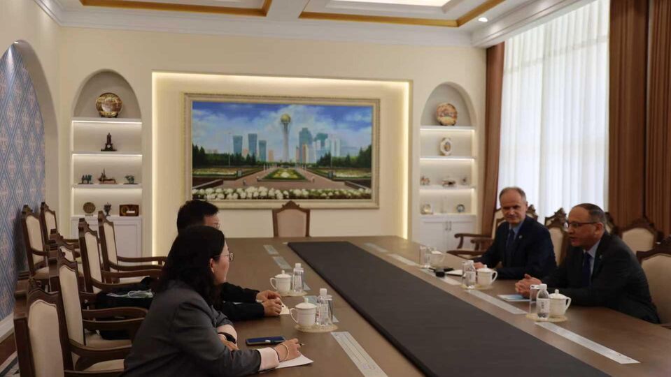Delegation of Shanghai Academy of Social Sciences visits SCO Secretariat in Beijing