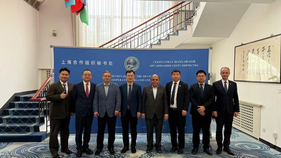 China-SCO Economic and Trade Institute Representatives visit the SCO Secretariat in Beijing