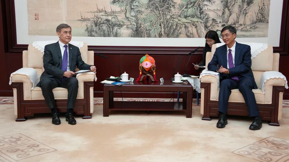 SCO Secretary-General meets with the Secretary of the Party Committee of Guangxi Zhuang Autonomous Region of the PRC
