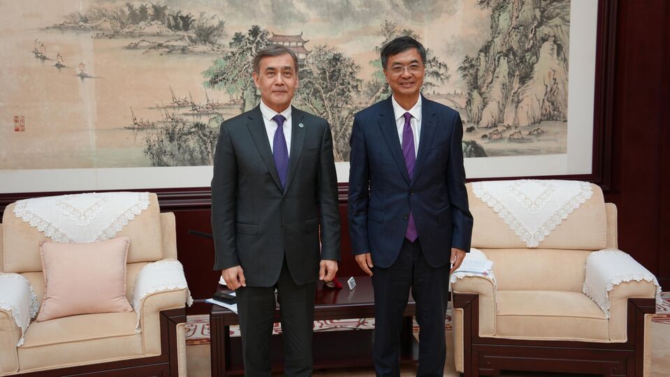 SCO Secretary-General meets with the Secretary of the Party Committee of Guangxi Zhuang Autonomous Region of the PRC