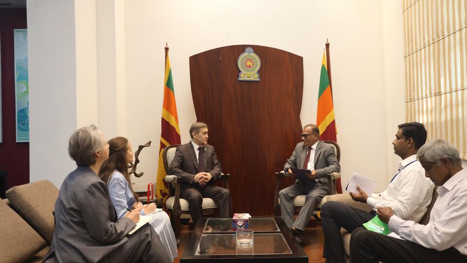 SCO Secretary-General meets with Members of the Government of Sri Lanka