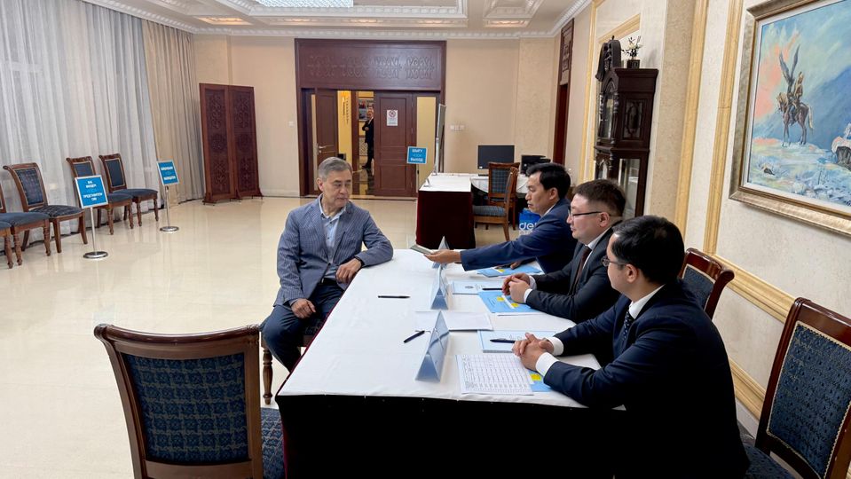 SCO Secretary-General Nurlan Yermekbayev took part in voting for the elections of deputies of the Kurultai of the Republic of Kazakhstan.