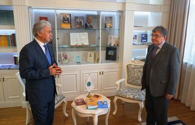 Встреча Генерального секретаря ШОС Р.Алимова с Президентом Пресс-клуба ШОС А.Кирилловым