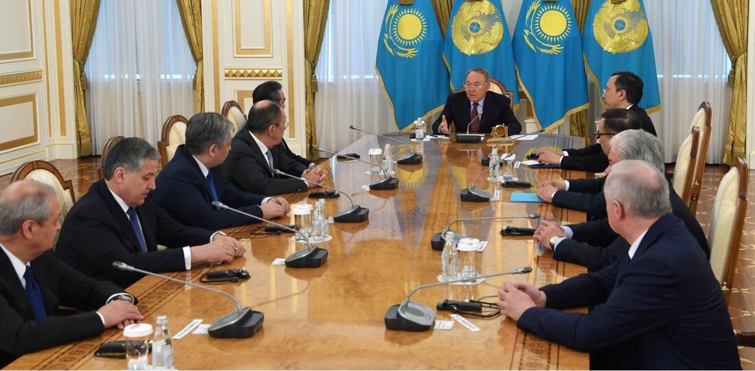 President of Kazakhstan receives SCO foreign ministers Президент Республики Казахстан Нурсултан Назарбаев принял министров иностранных дел государств-членов ШОС
