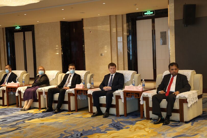В Чжэнчжоу состоялась встреча Генерального секретаря ШОС с Вице-губернатором провинции Хэнань