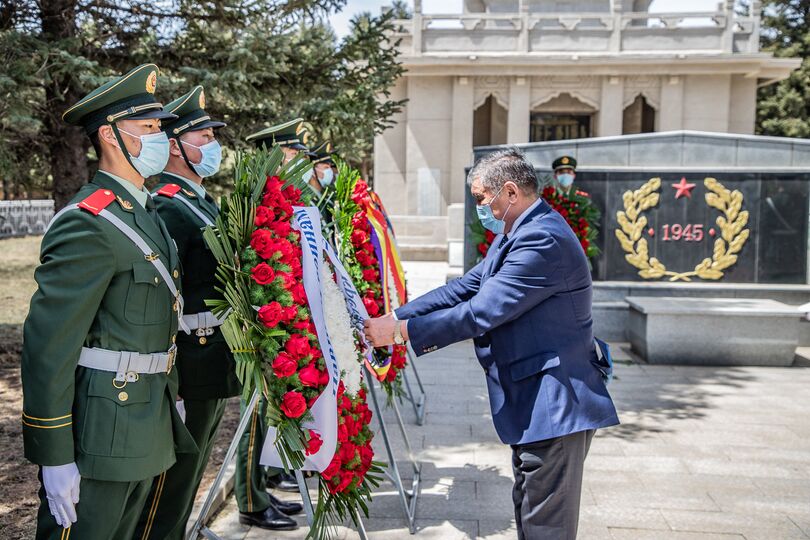Руководство ШОС почтило память героев Великой Отечественной войны 